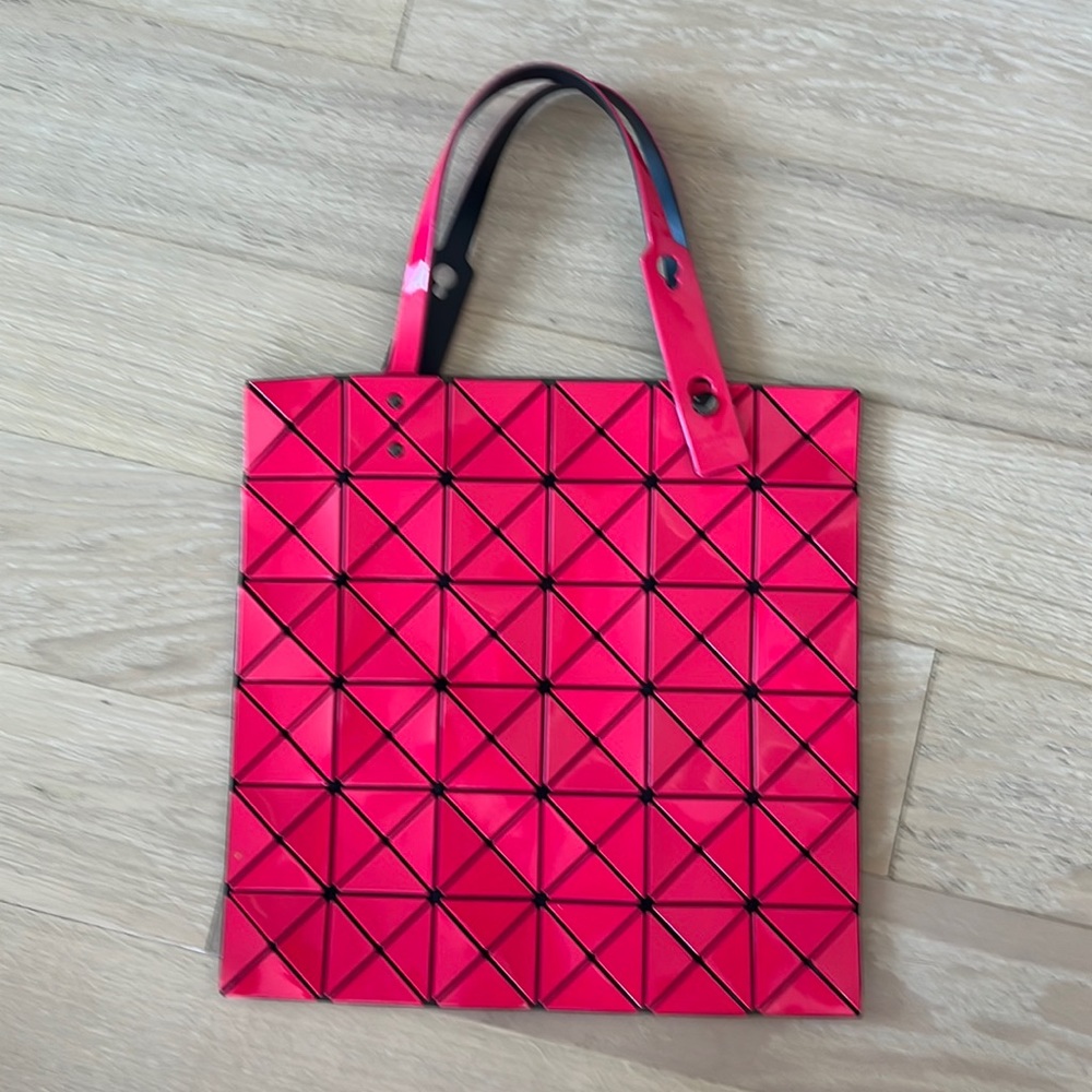 Issey Miyake Bao Bao bag. Double sided color - pink /purple.